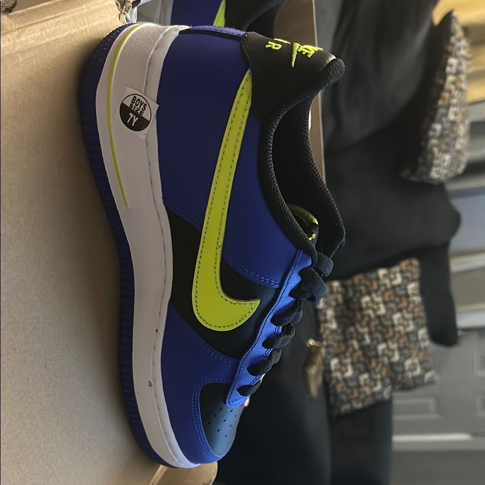 Nike Blue and Green Sneakers with Breathable Mesh Upper